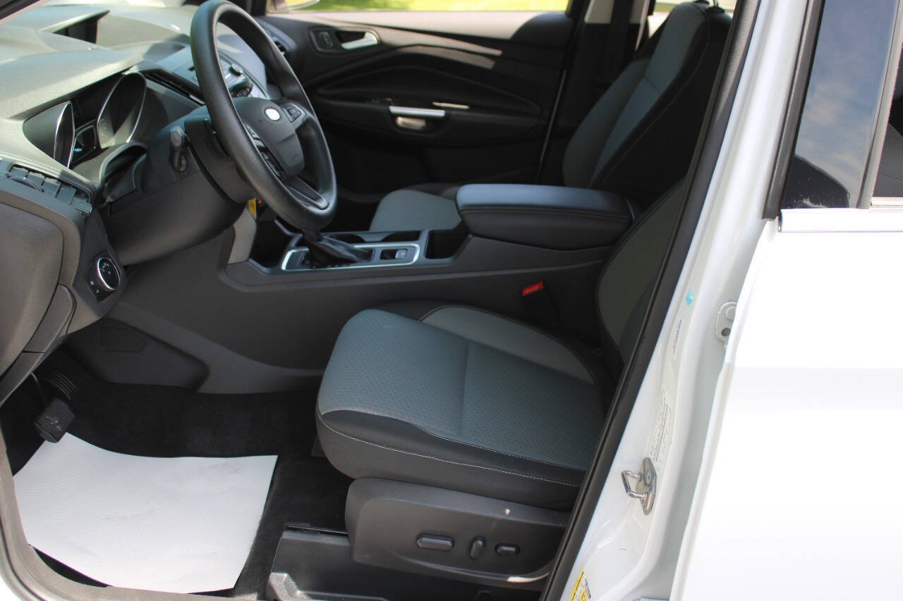 Used 2017 Ford Escape SE AWD/4WD image 7
