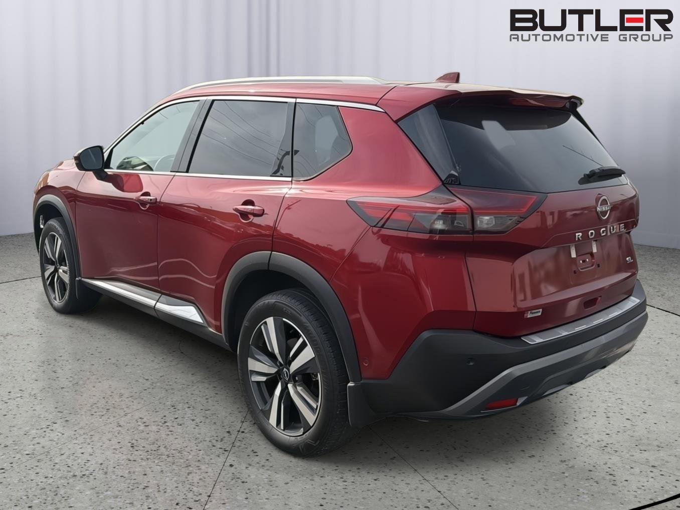 Used 2022 Nissan Rogue SL w/ SL Premium Package image 10