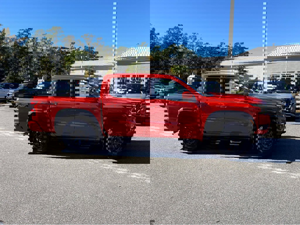 New 2025 Nissan Frontier PRO-4X w/ Tow Package image 7