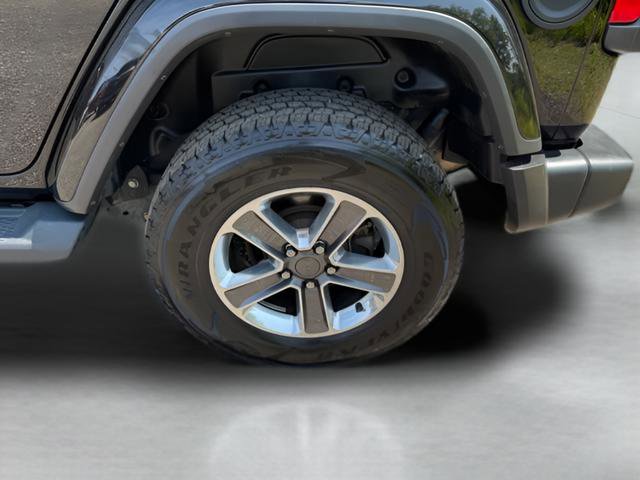 Used 2020 Jeep Wrangler Unlimited Sahara AWD/4WD image 22