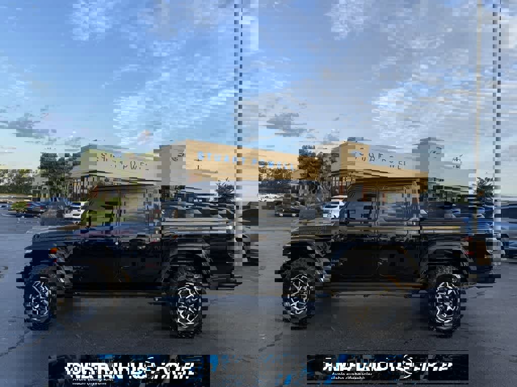 Used 2024 Jeep Gladiator Rubicon image 28