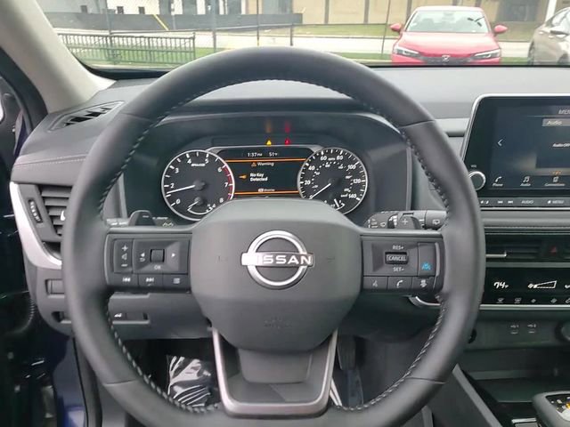 Used 2025 Nissan Rogue SV image 19