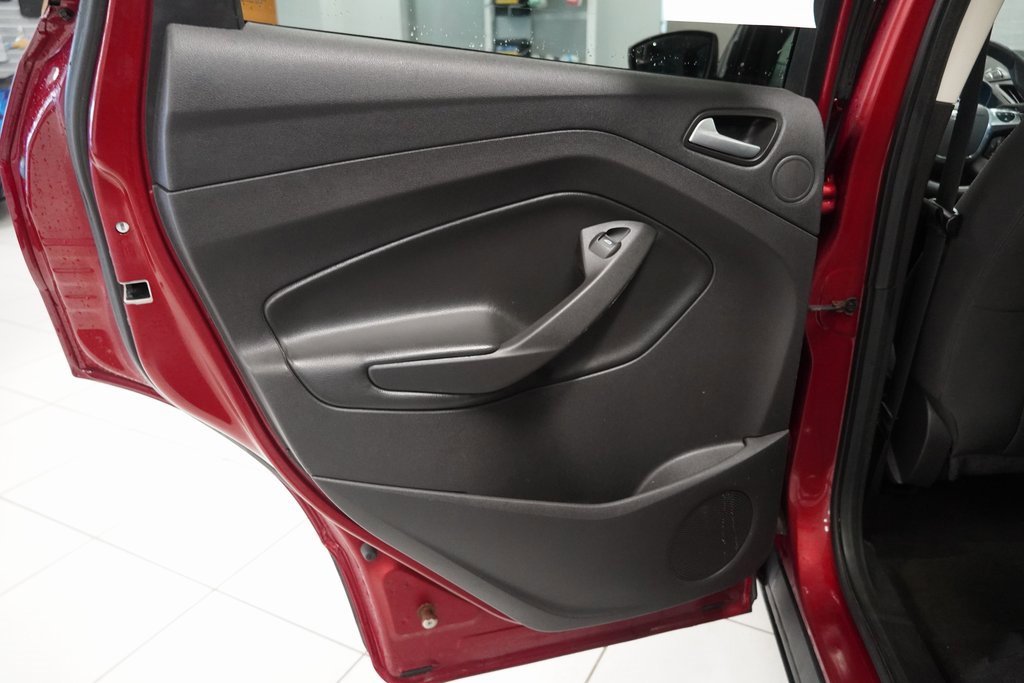 Used 2014 Ford Escape SE w/ Equipment Group 201A image 23