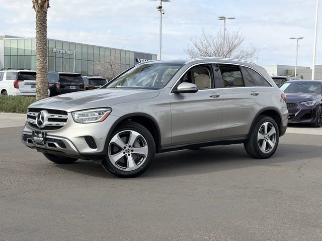 Used 2022 Mercedes-Benz GLC 300 4MATIC image 2