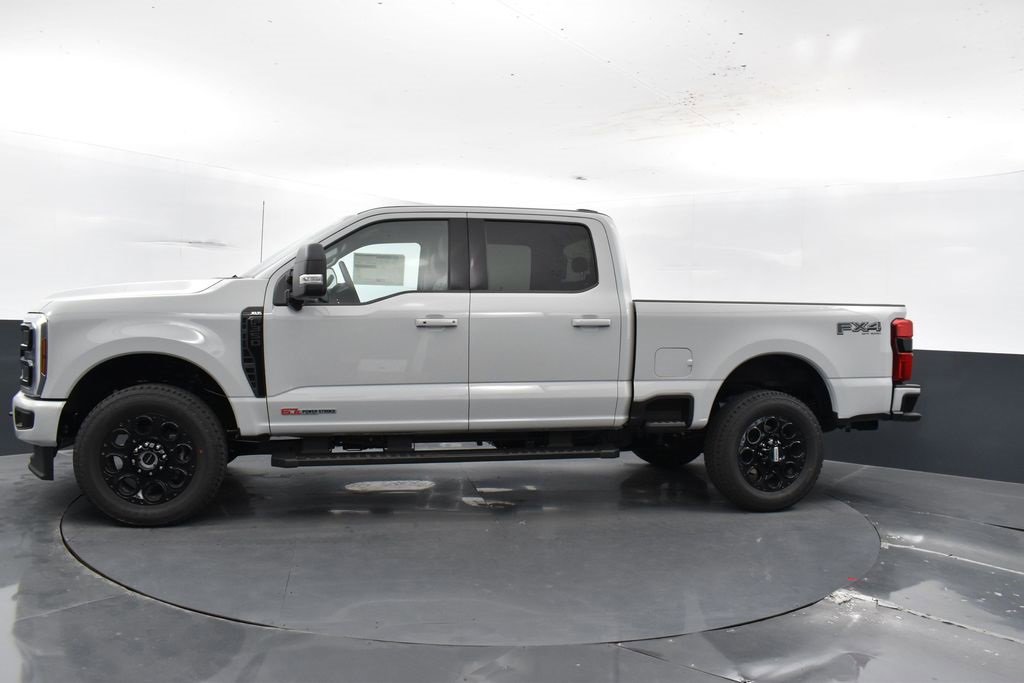 New 2025 Ford F350 XLT w/ Black Appearance Package image 9