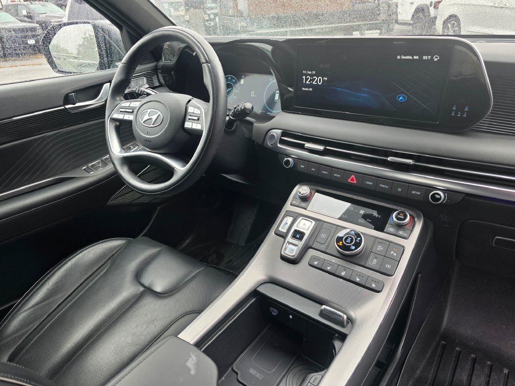 Used 2025 Hyundai Palisade Calligraphy AWD/4WD image 11
