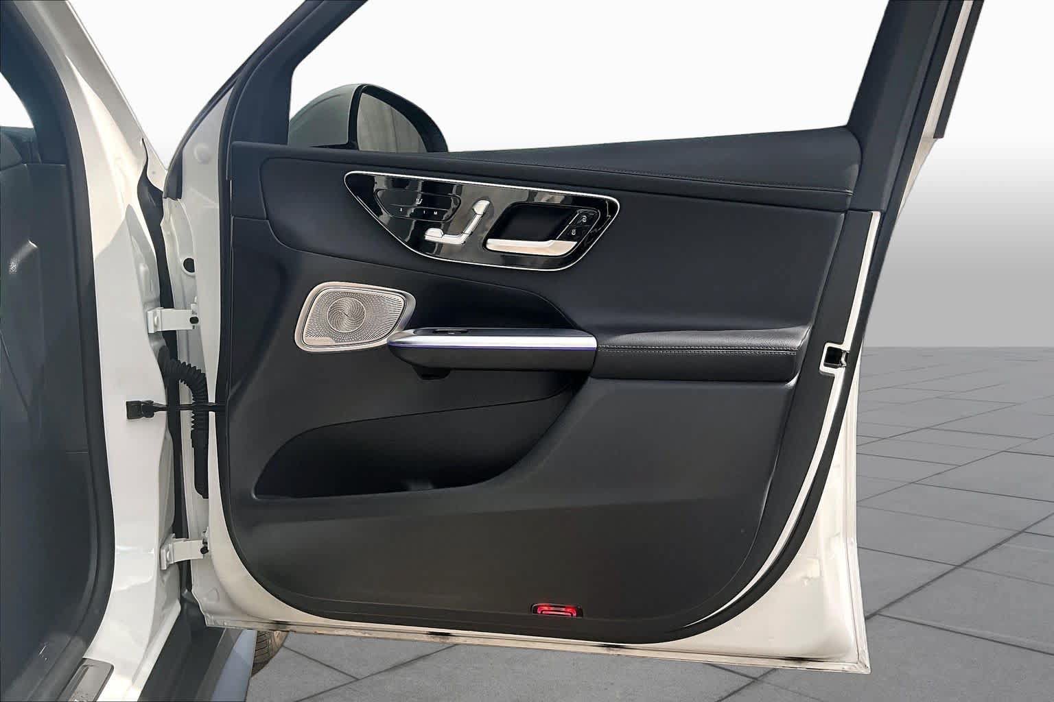 Certified 2025 Mercedes-Benz GLC 350e 4MATIC image 23