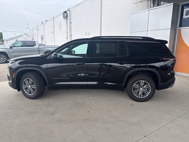 New 2026 Chevrolet Traverse LT w/ Driver Confidence Package AWD/4WD image 9