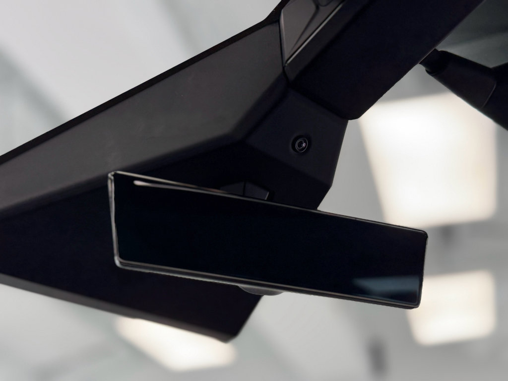 Used 2024 Tesla Cybertruck AWD Crew Cab image 32