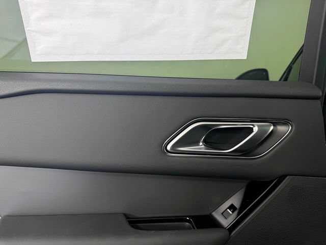 Certified 2026 Land Rover Range Rover Velar S AWD/4WD image 29