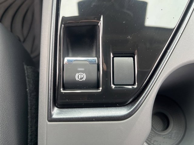 Used 2025 Subaru Crosstrek 2.5i Limited image 35