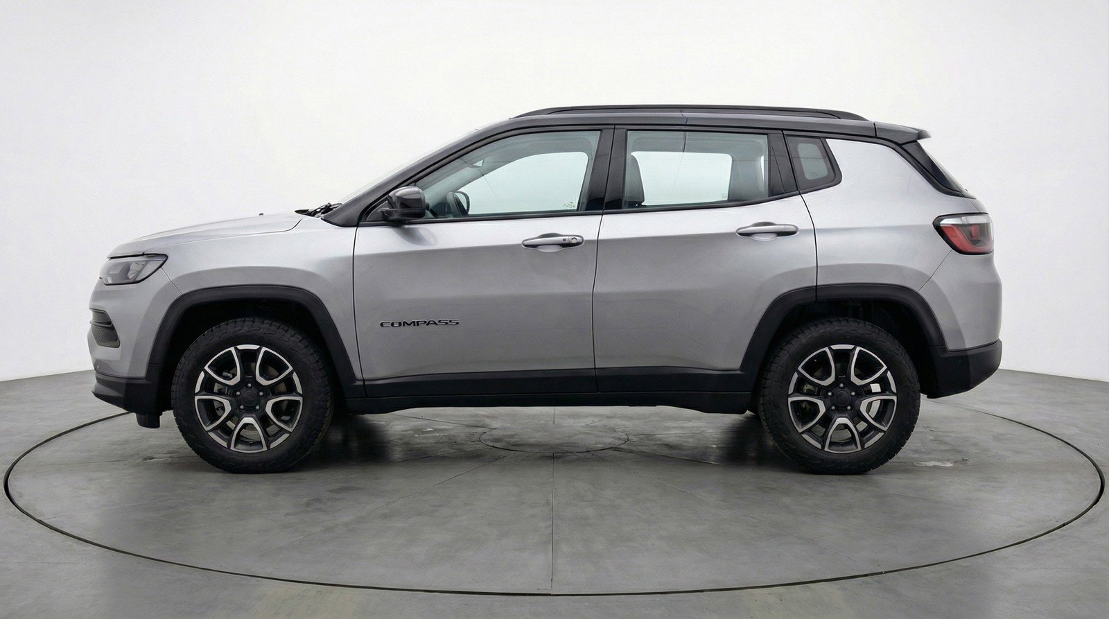Used 2025 Jeep Compass Trailhawk AWD/4WD image 5