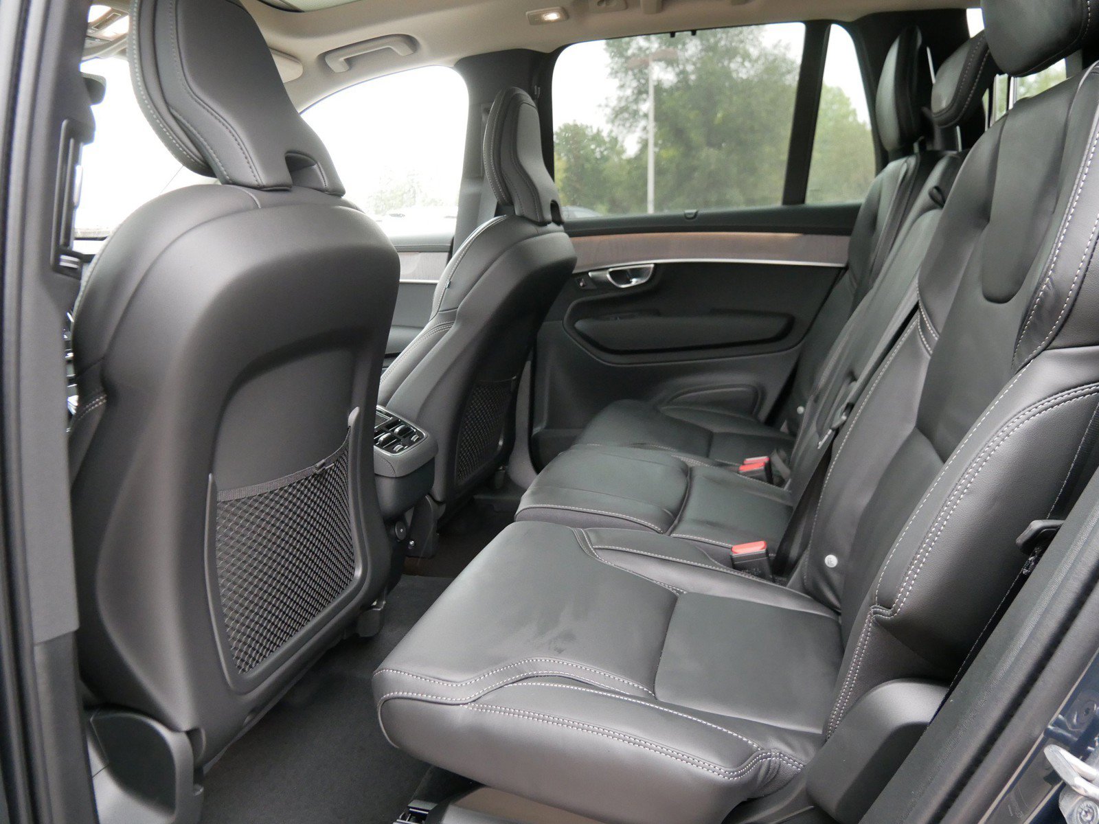 New 2027 Volvo XC90 B6 Ultra AWD/4WD image 6