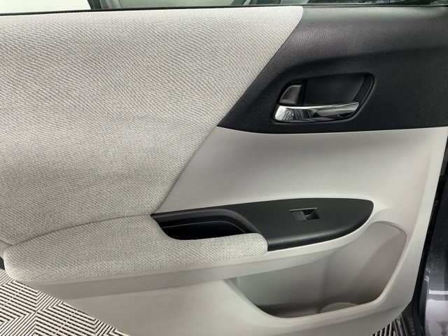 Used 2013 Honda Accord LX image 9