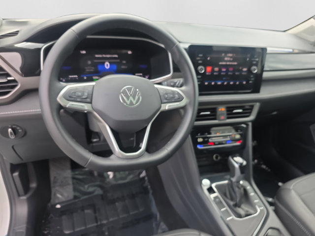 Certified 2026 Volkswagen Taos SE FWD image 21