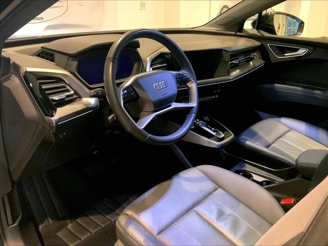 Used 2023 Audi Q4 e-tron Premium Plus w/ Premium Plus AWD/4WD image 4