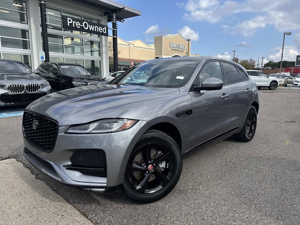 Used 2022 Jaguar F-PACE S image 3