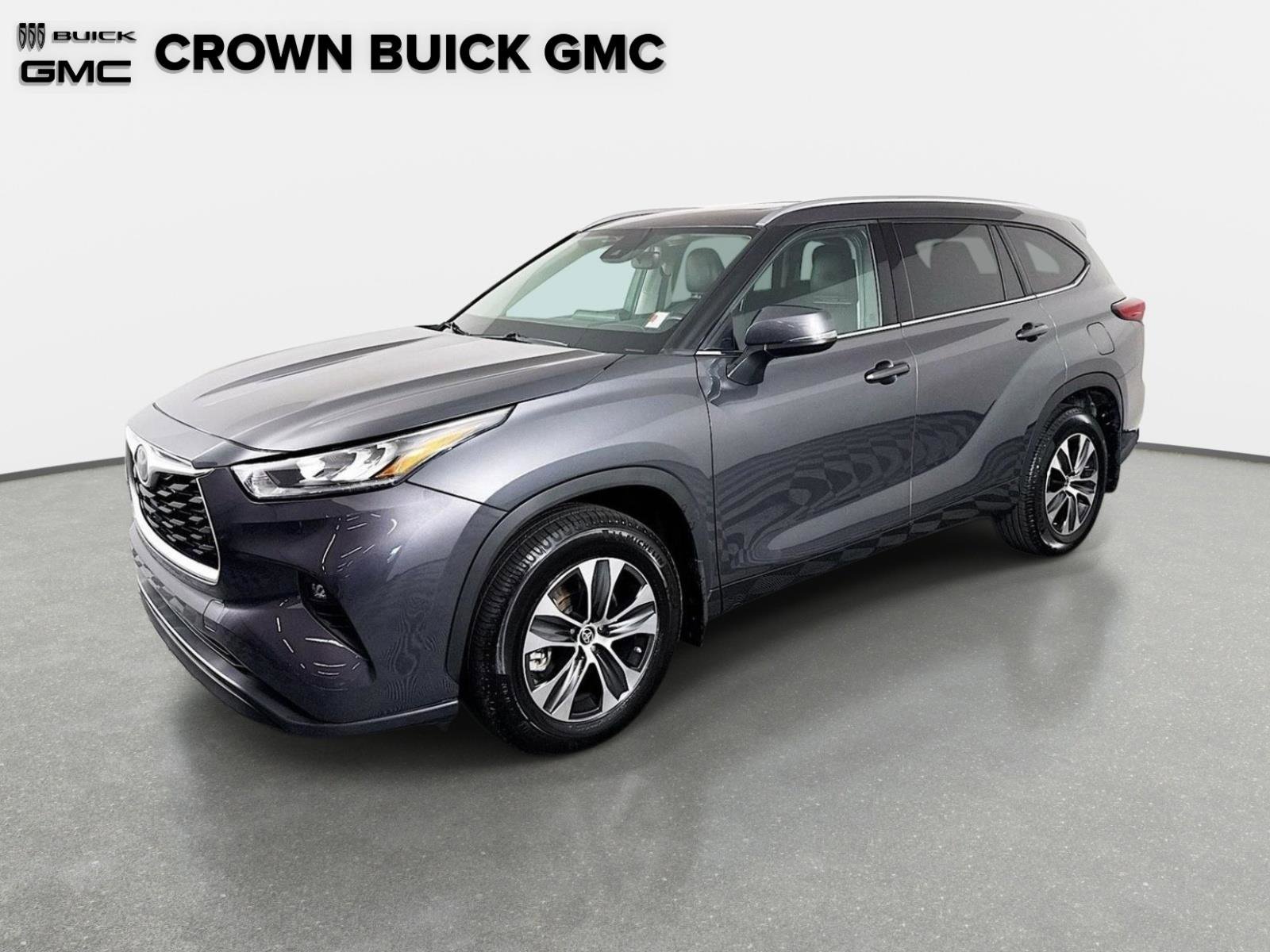 Used 2020 Toyota Highlander XLE image 1