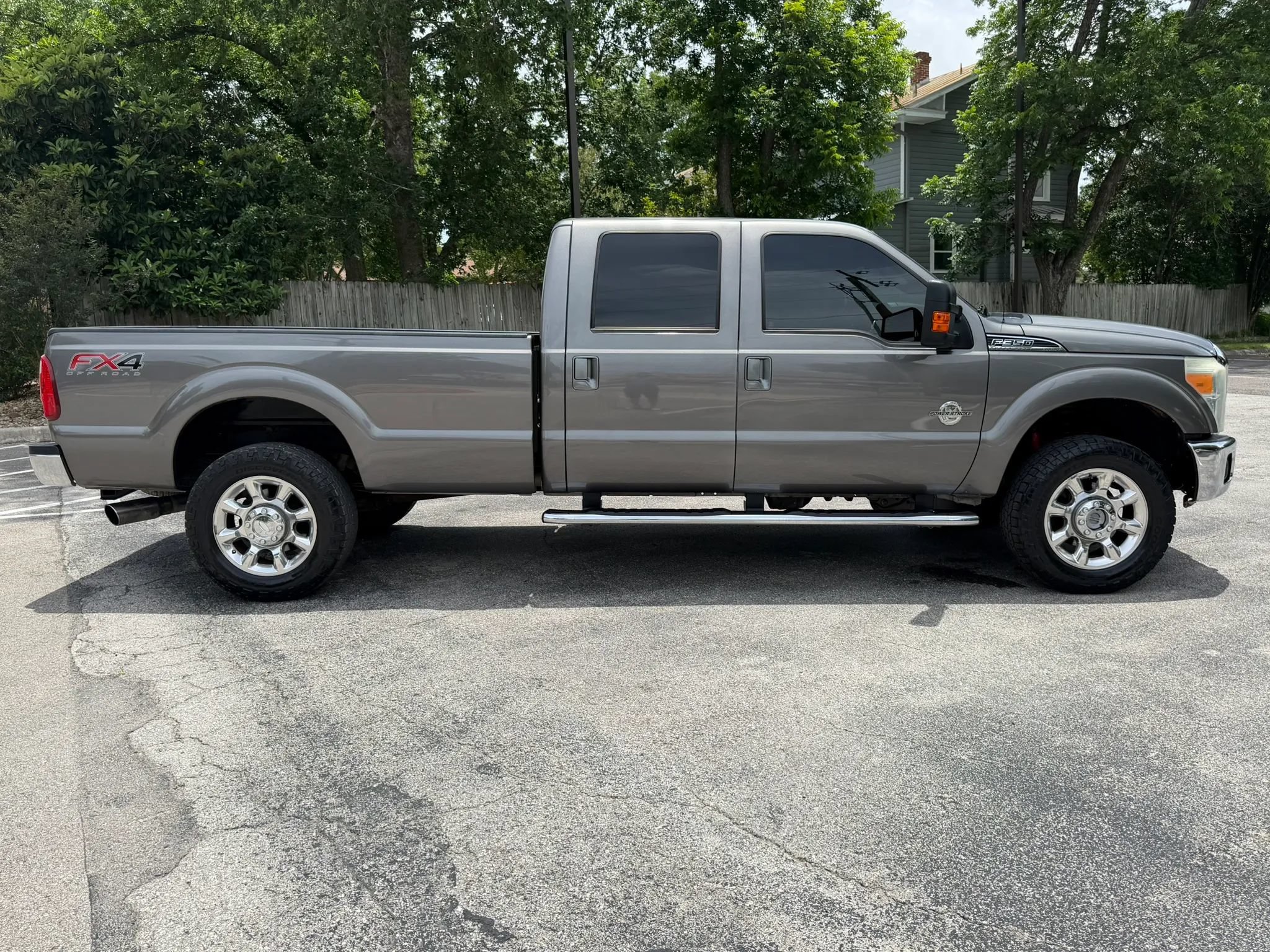 Used 2013 Ford F350 Lariat w/ Lariat Ultimate Pkg AWD/4WD image 4