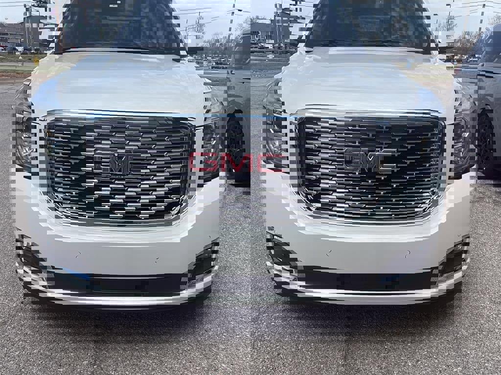 Used 2018 GMC Yukon Denali w/ Denali Ultimate Package image 4