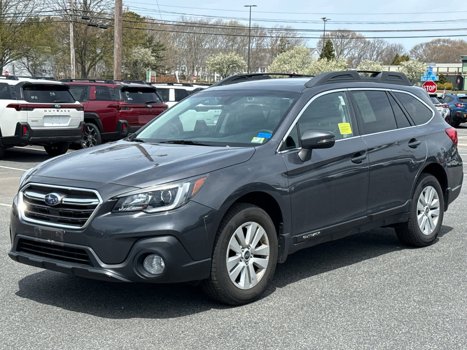 Used 2018 Subaru Outback 2.5i Premium AWD/4WD image 2