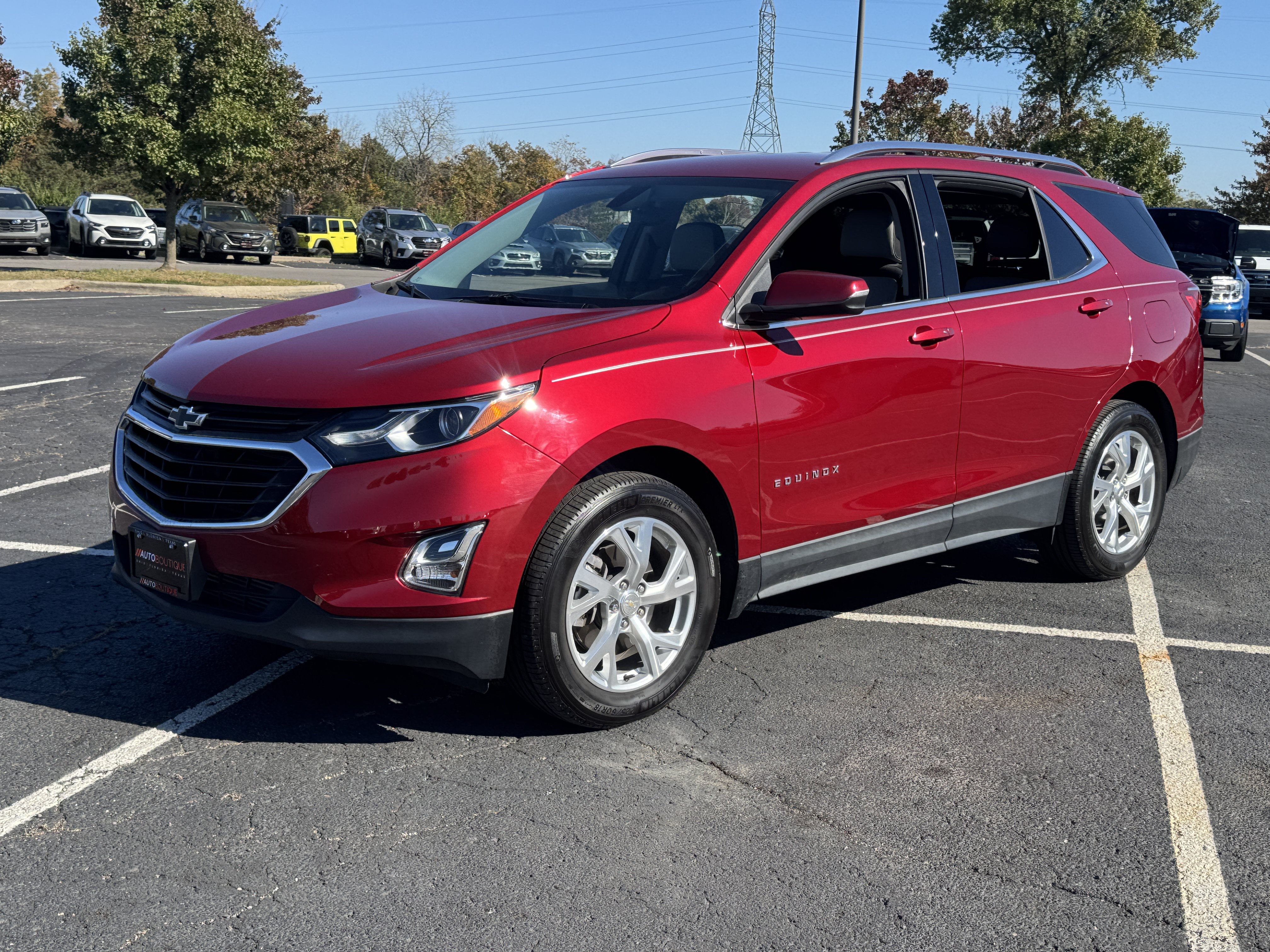 Used 2019 Chevrolet Equinox LT FWD image 3