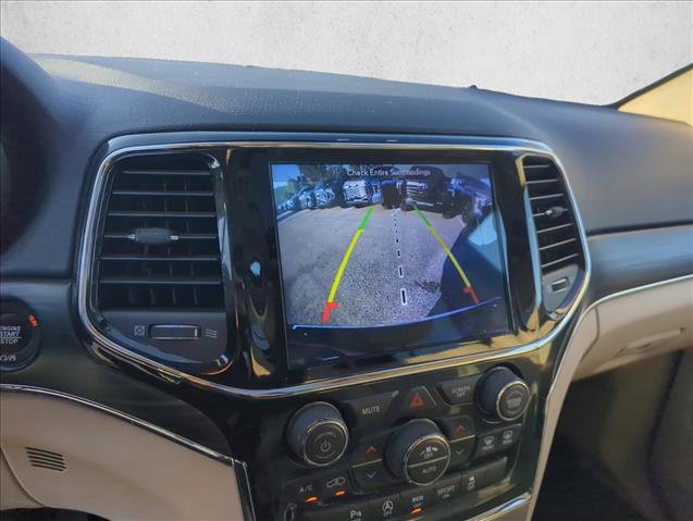 Used 2019 Jeep Grand Cherokee Limited w/ Luxury Group II AWD/4WD image 17