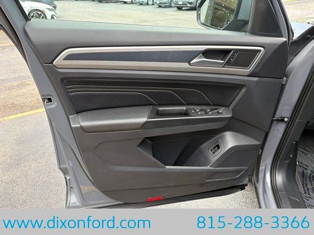 Used 2020 Volkswagen Atlas Cross Sport SEL AWD/4WD image 25