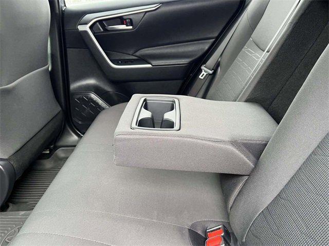 Used 2023 Toyota RAV4 SE image 13