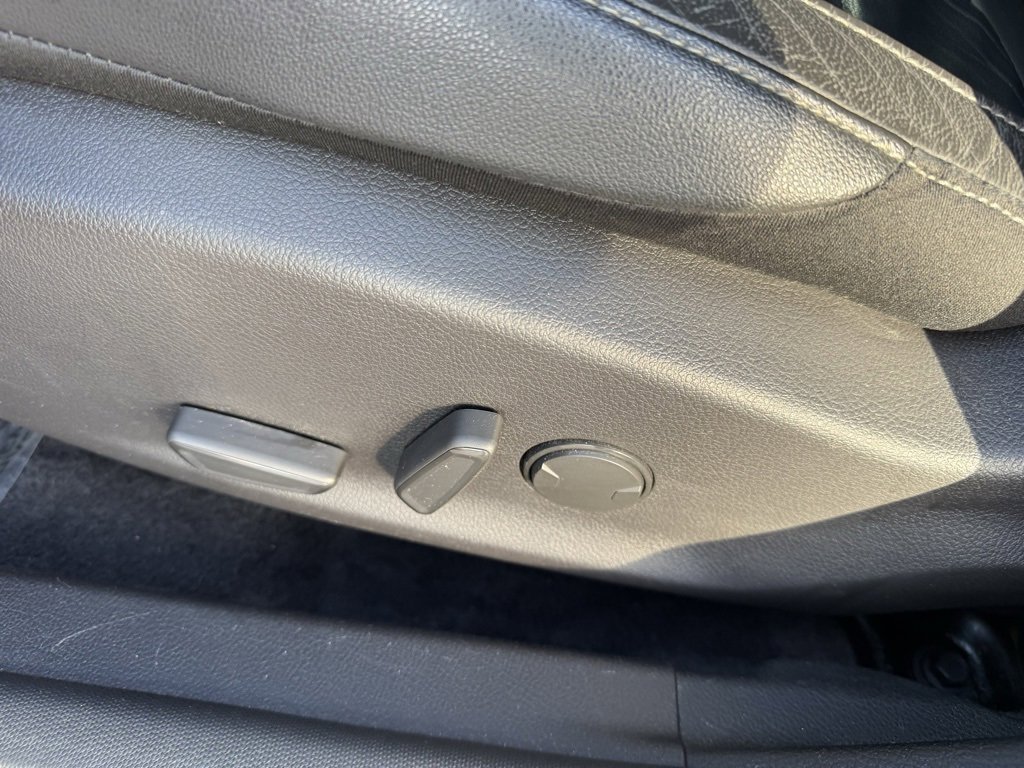 Used 2016 Ford Focus SE w/ Equipment Group 201A image 15