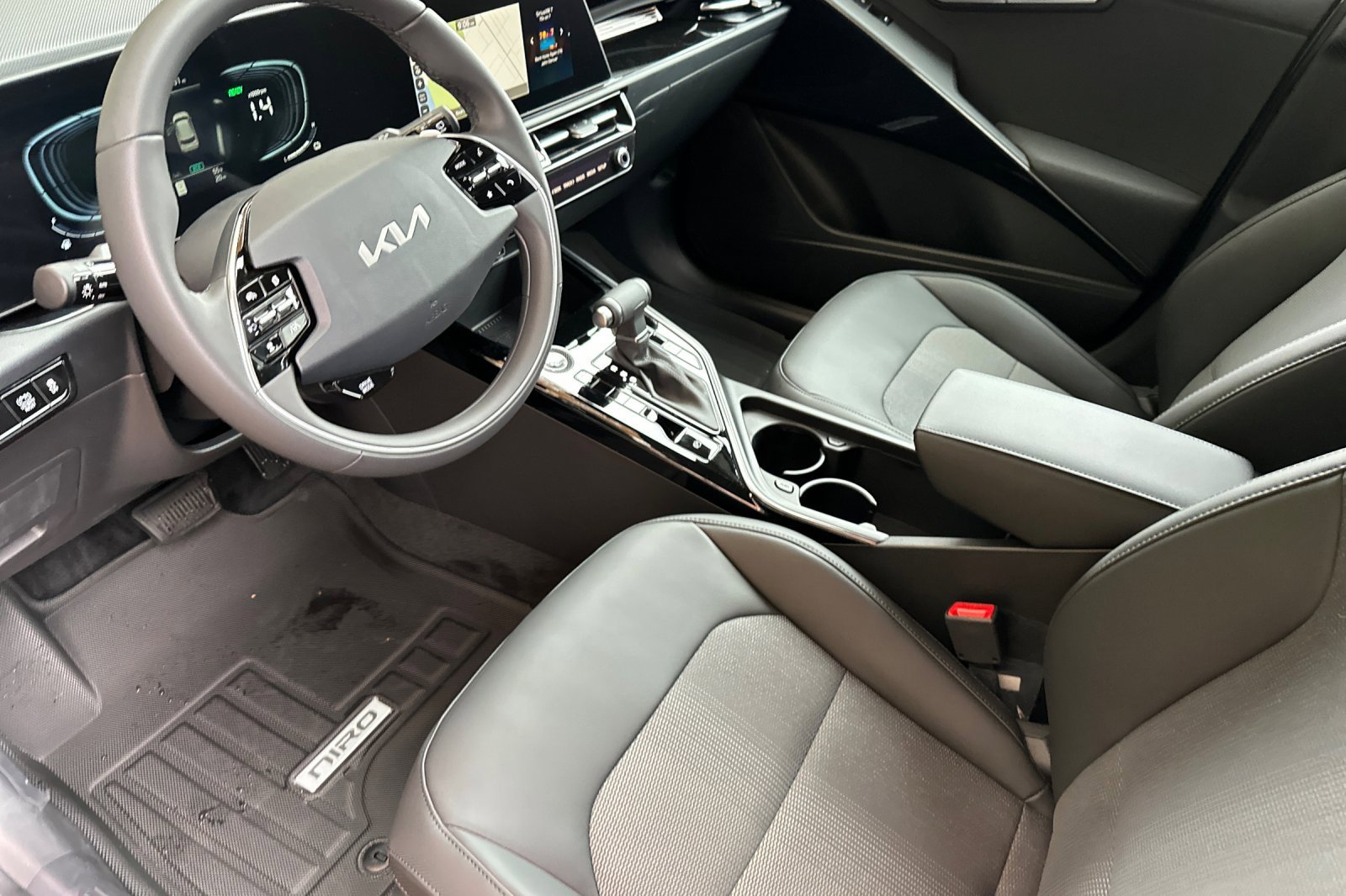 New 2025 Kia Niro EX image 6