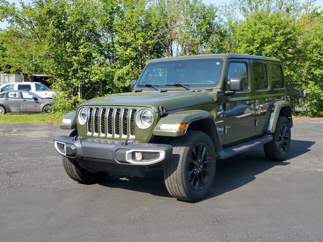 Used 2021 Jeep Wrangler Unlimited Sahara w/ Cold Weather Group AWD/4WD image 2