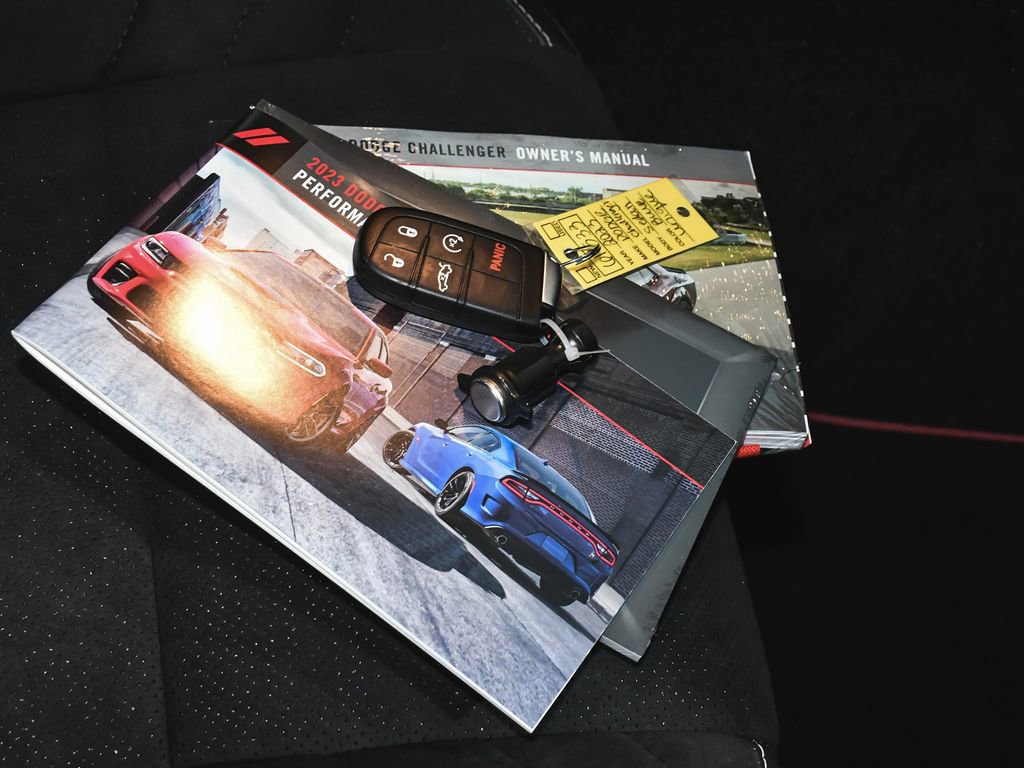 Used 2023 Dodge Challenger SRT Hellcat w/ Driver Convenience Group image 59