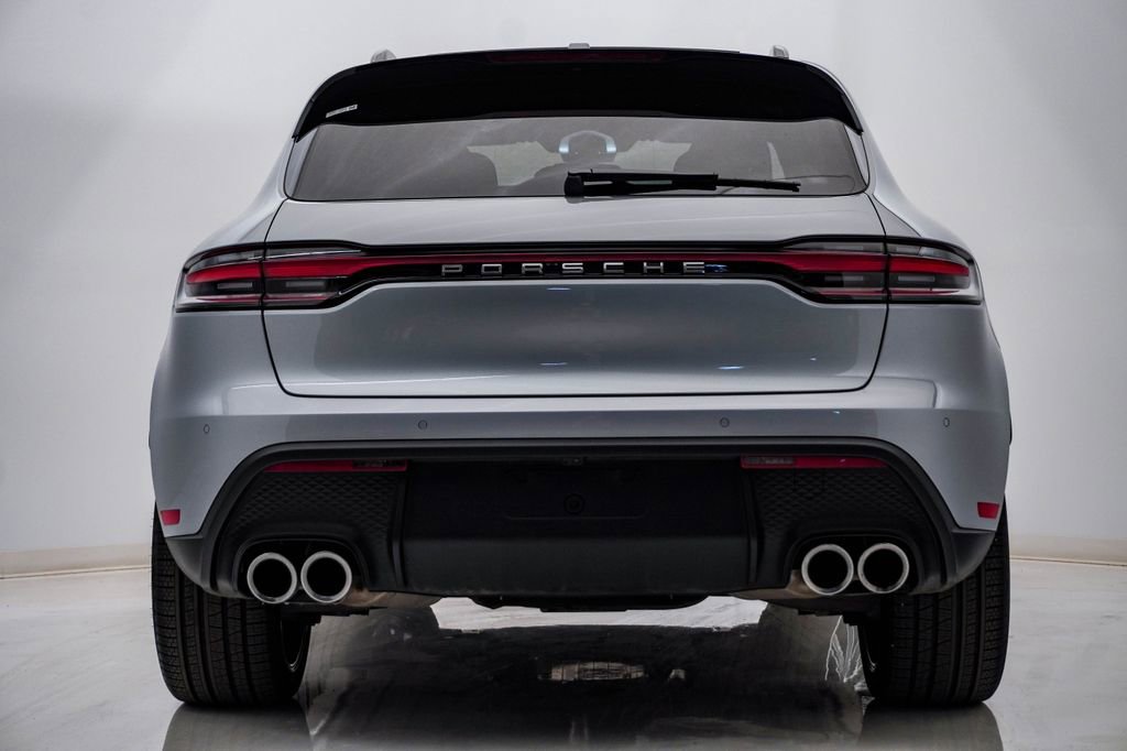 Certified 2026 Porsche Macan AWD/4WD image 10