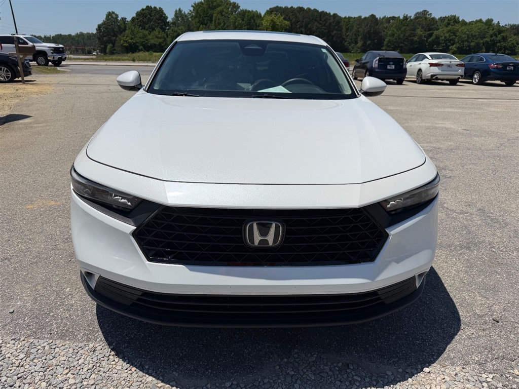 Used 2023 Honda Accord EX image 10