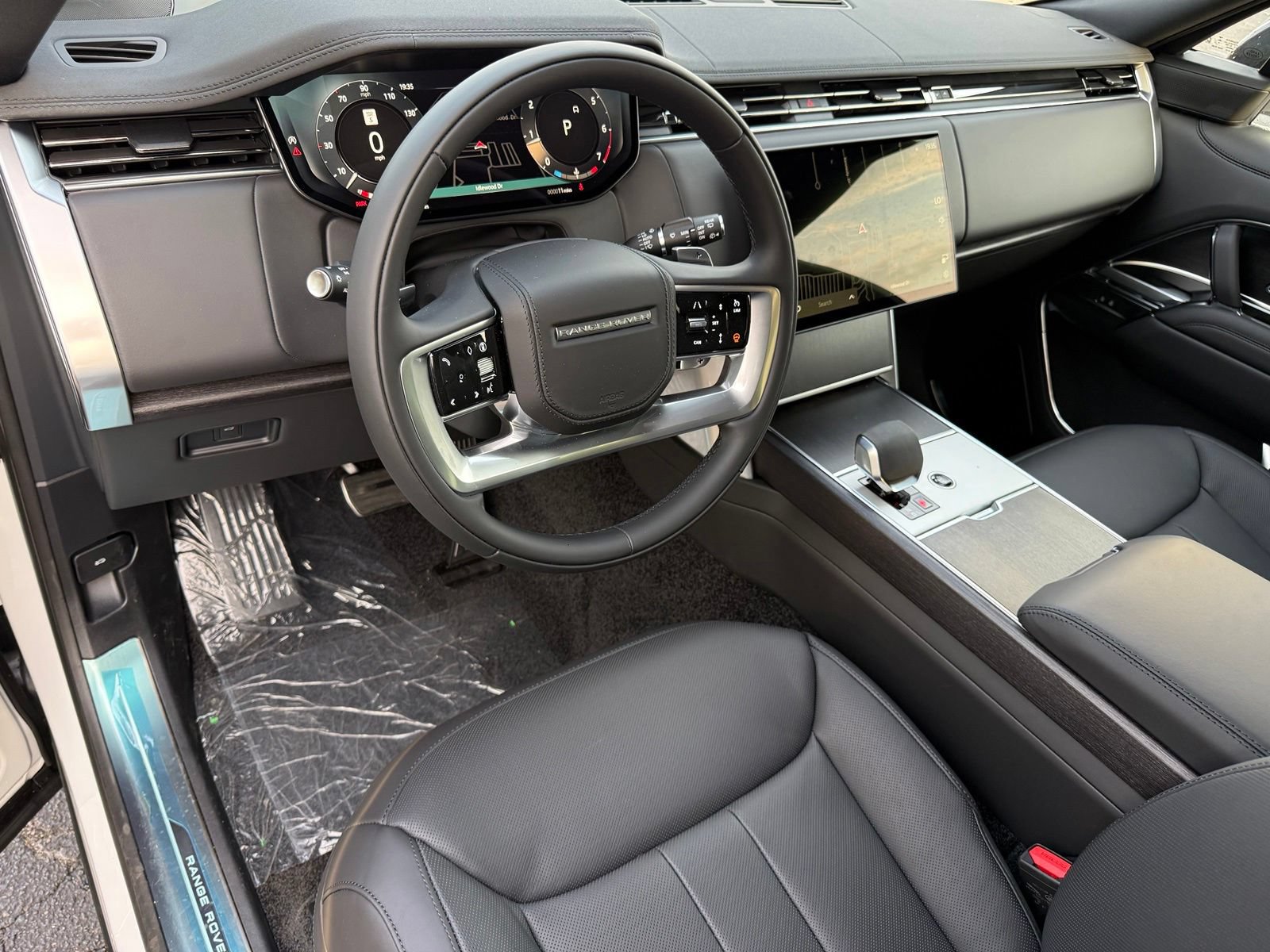 New 2026 Land Rover Range Rover SE AWD/4WD image 13