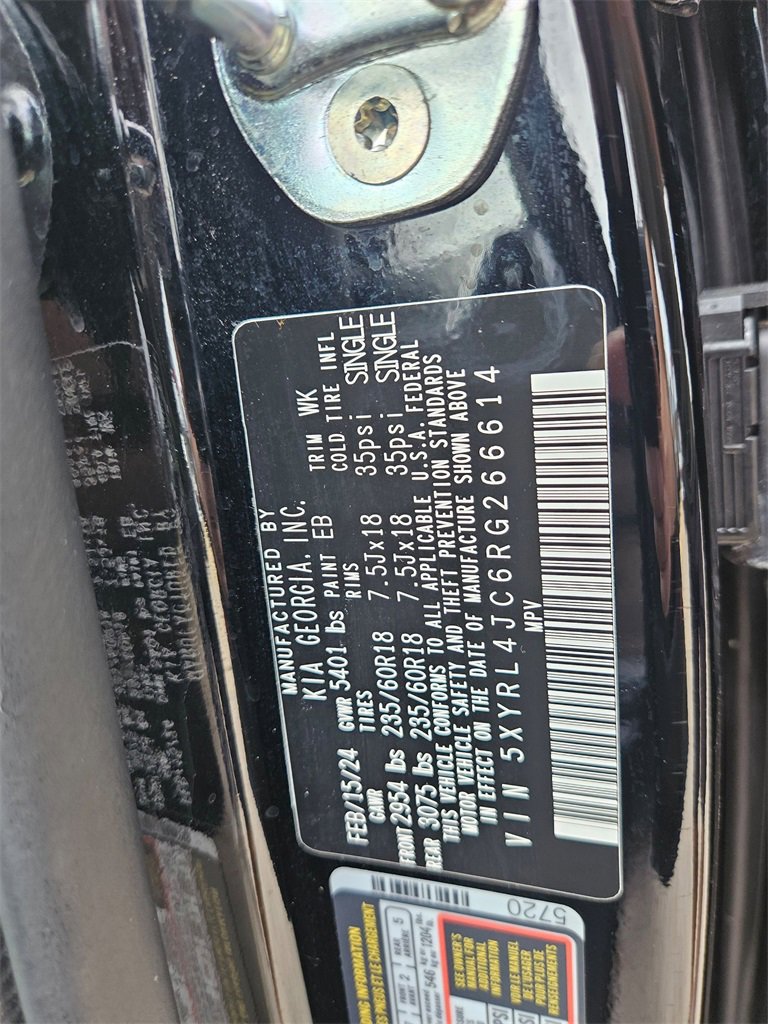 Used 2024 Kia Sorento S image 31