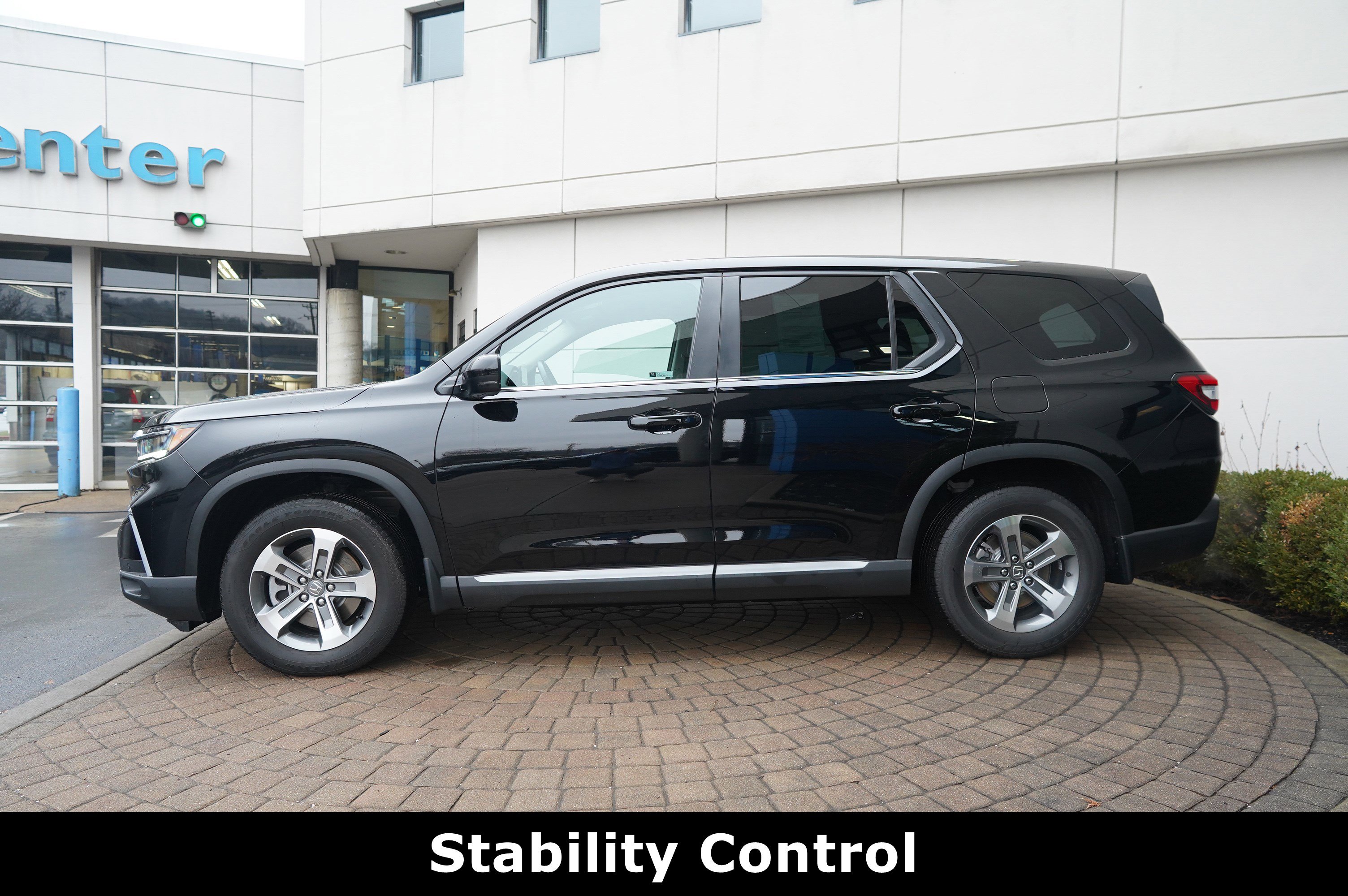 Used 2024 Honda Pilot EX-L image 18