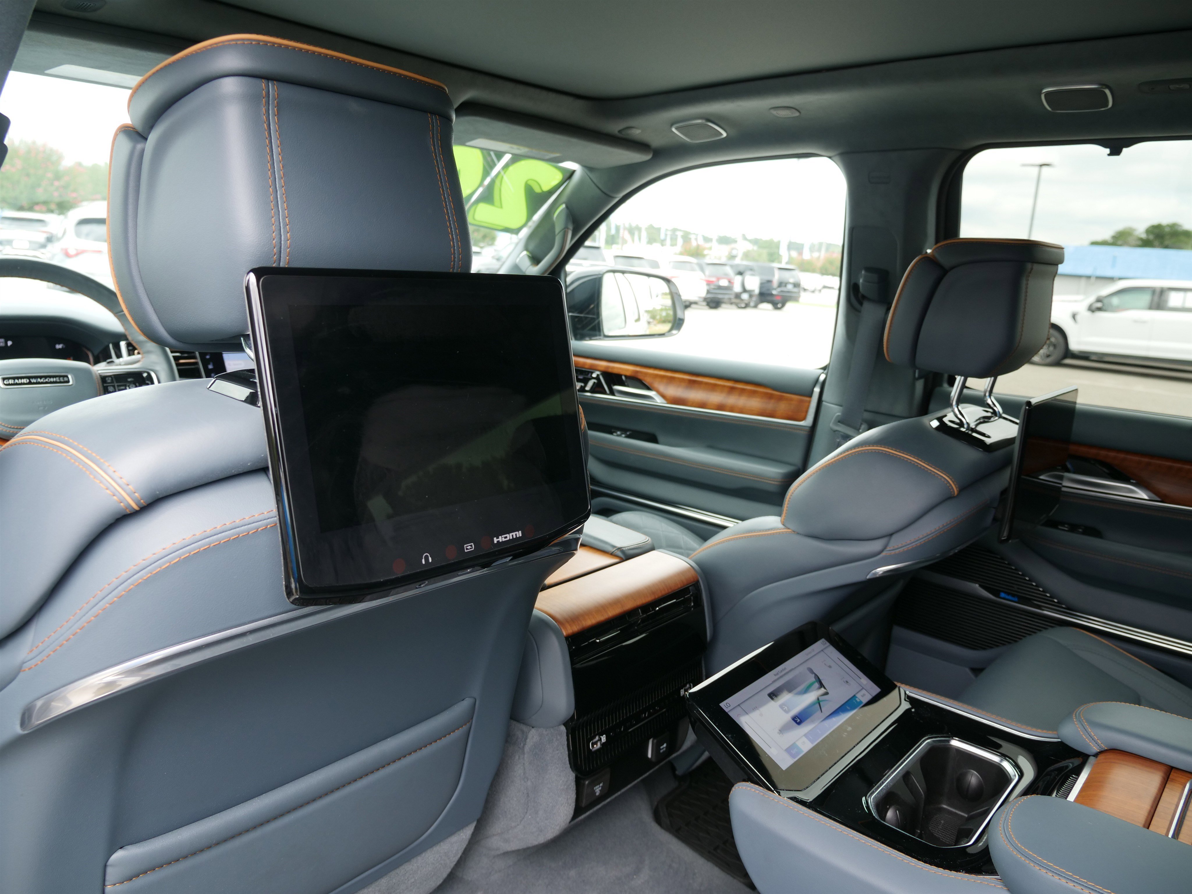 Used 2024 Jeep Grand Wagoneer L Series III w/ Rear Seat Video Group 1 image 17