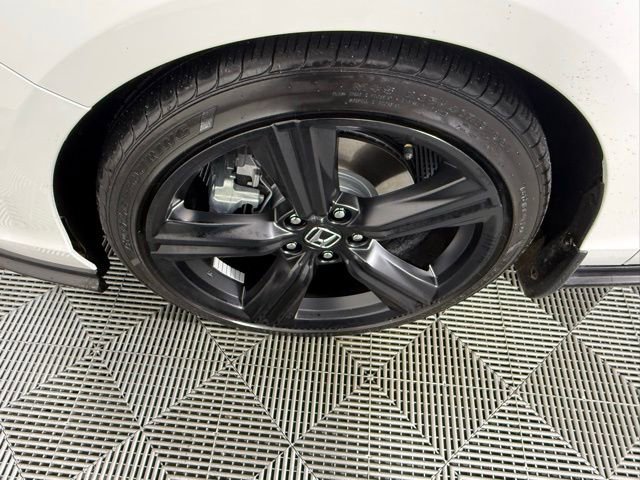 Used 2024 Honda Accord Sport image 13