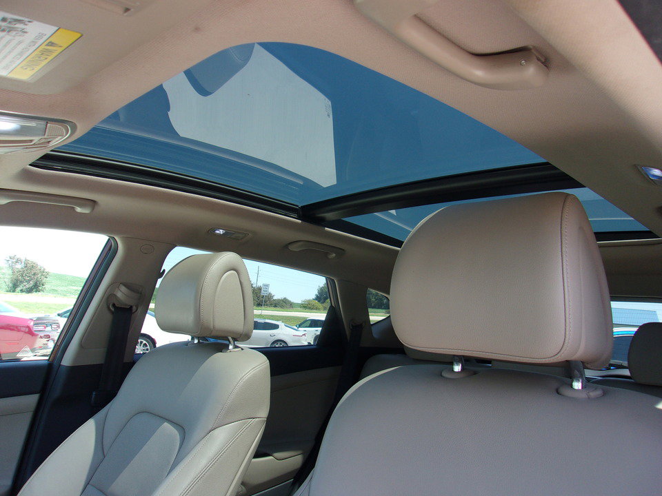 Used 2016 Hyundai Tucson Limited w/ Option Group 03 image 10