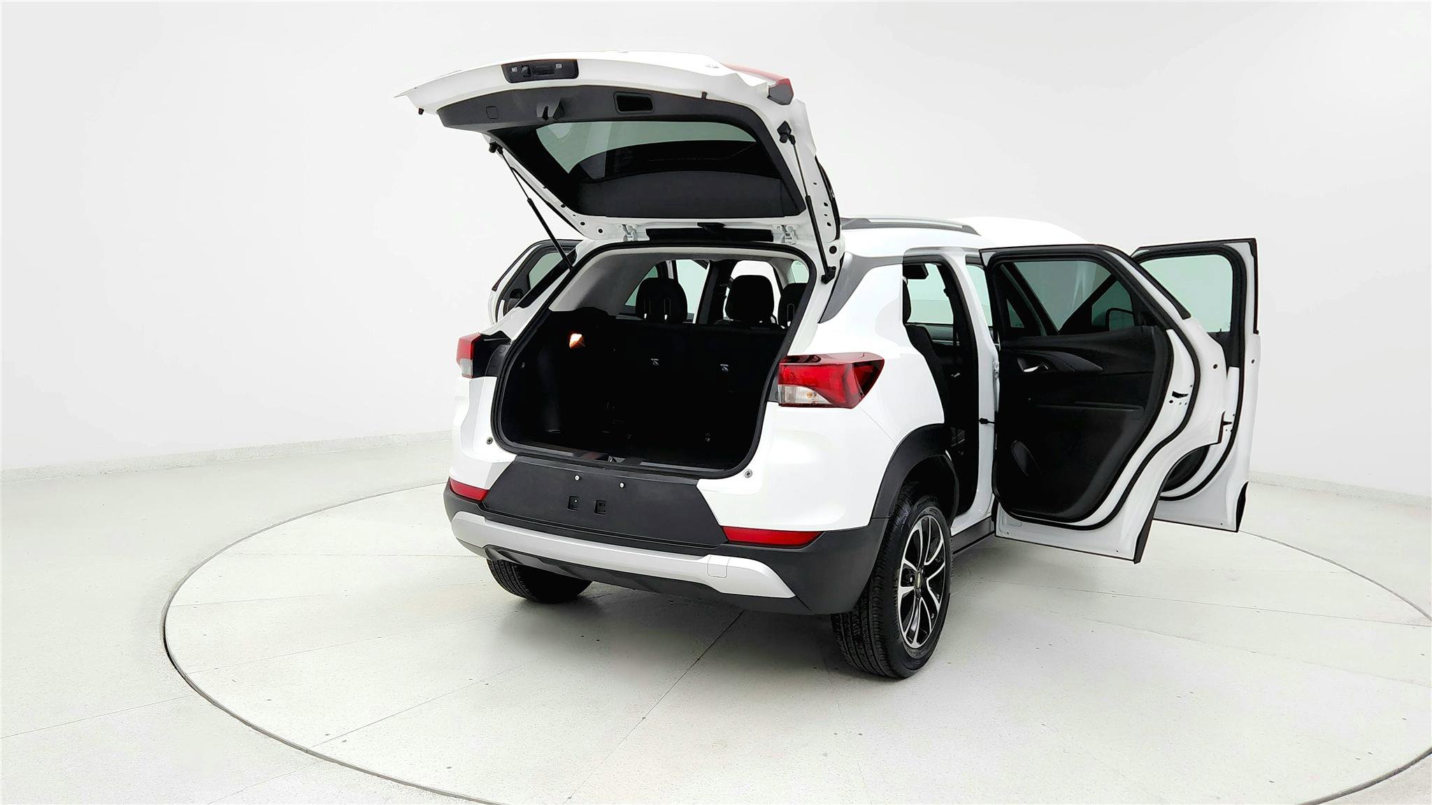 Used 2025 Chevrolet TrailBlazer LT image 11