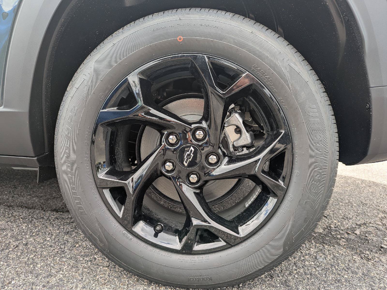 New 2026 Chevrolet Trax LT w/ Driver Confidence Package FWD image 35
