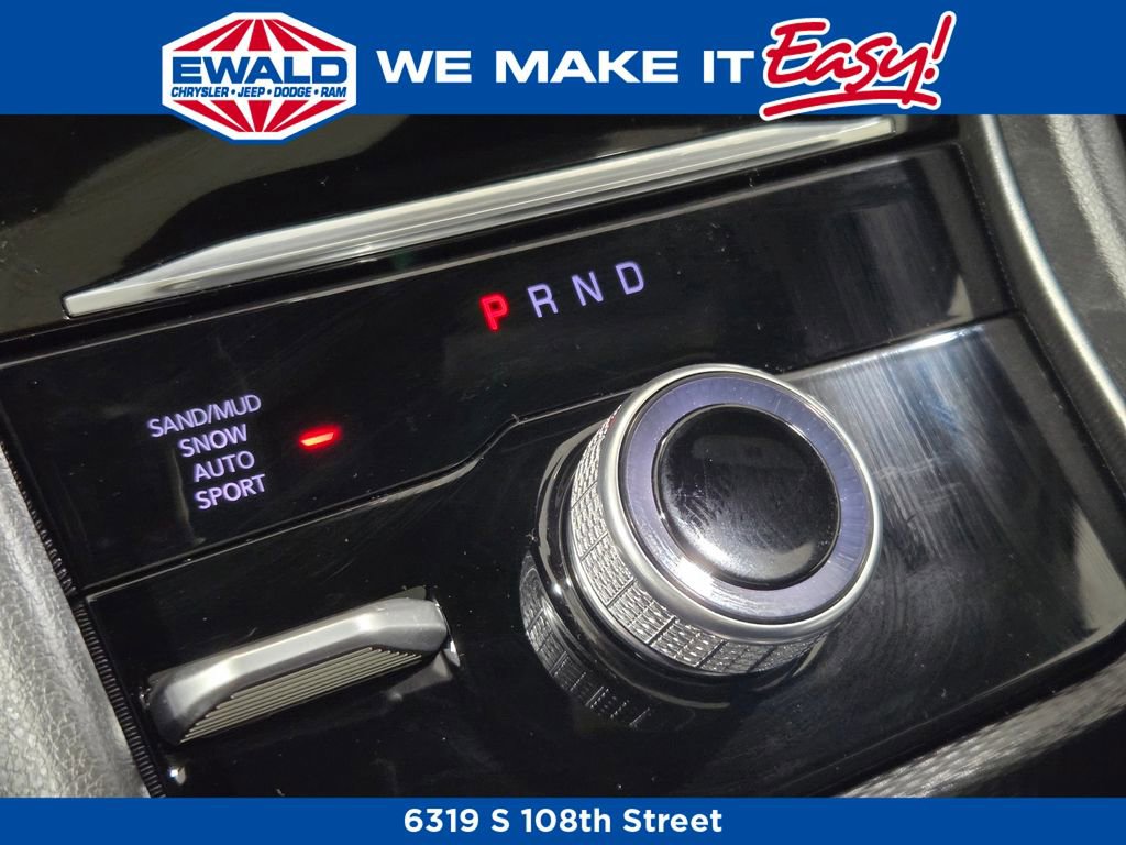 New 2026 Jeep Grand Cherokee Altitude image 8