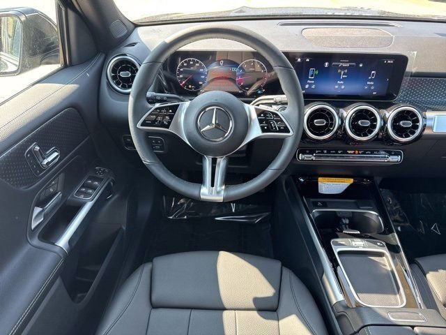 New 2025 Mercedes-Benz GLB 250 image 11
