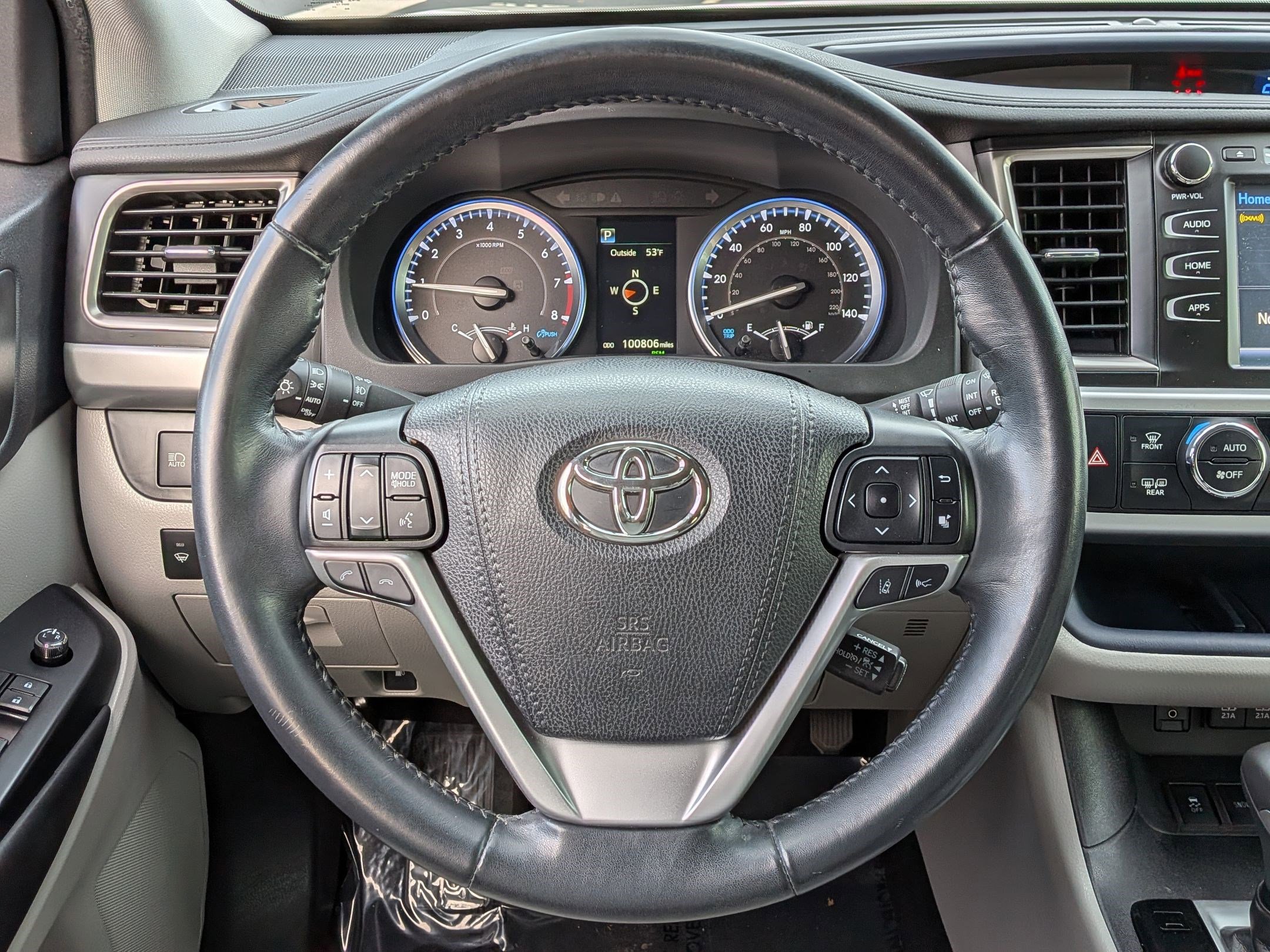 Used 2019 Toyota Highlander XLE image 18