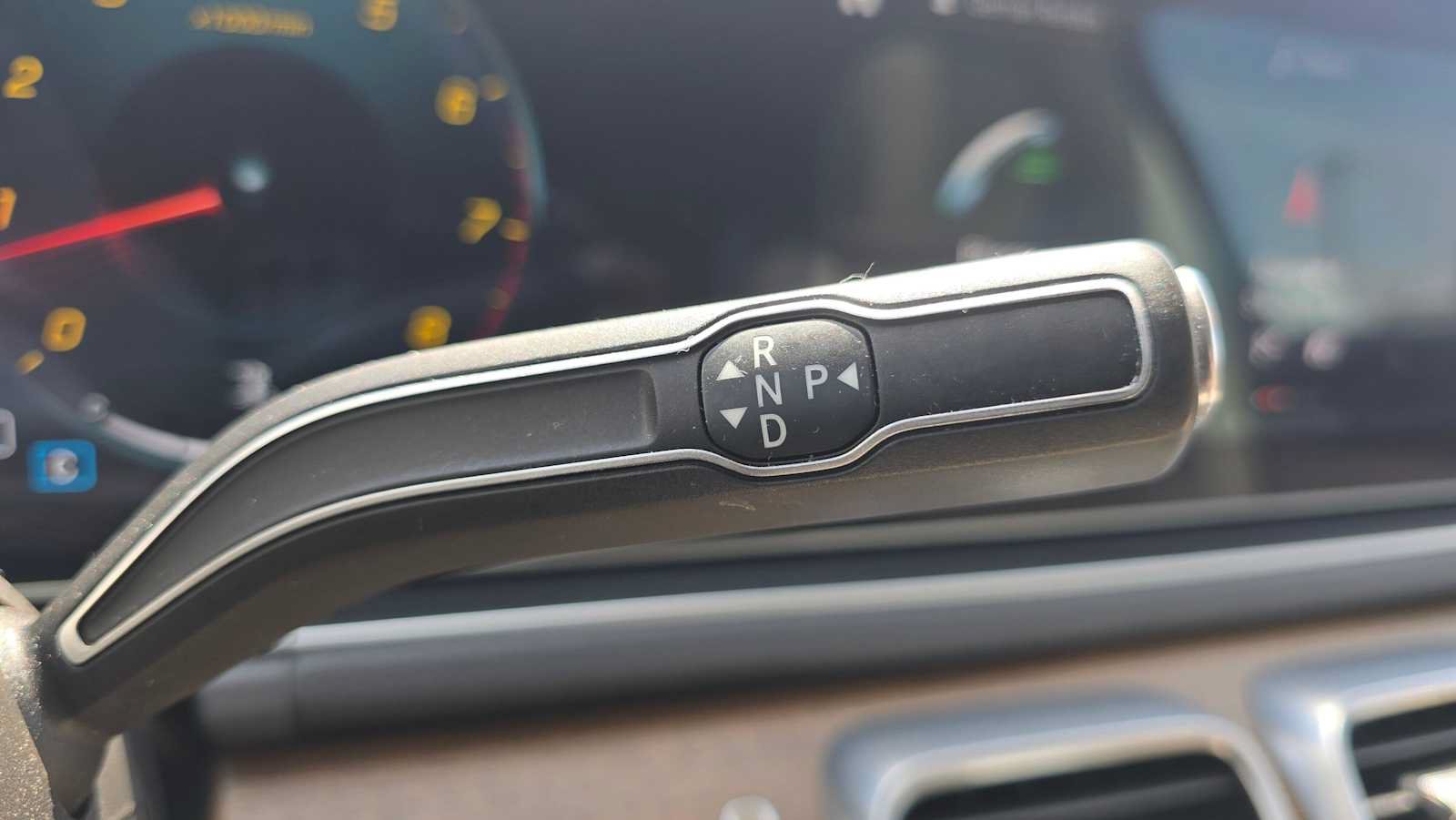 Certified 2020 Mercedes-Benz GLE 350 w/ Premium Package image 37