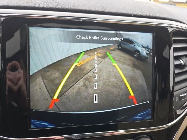 Used 2020 Jeep Grand Cherokee Limited image 23