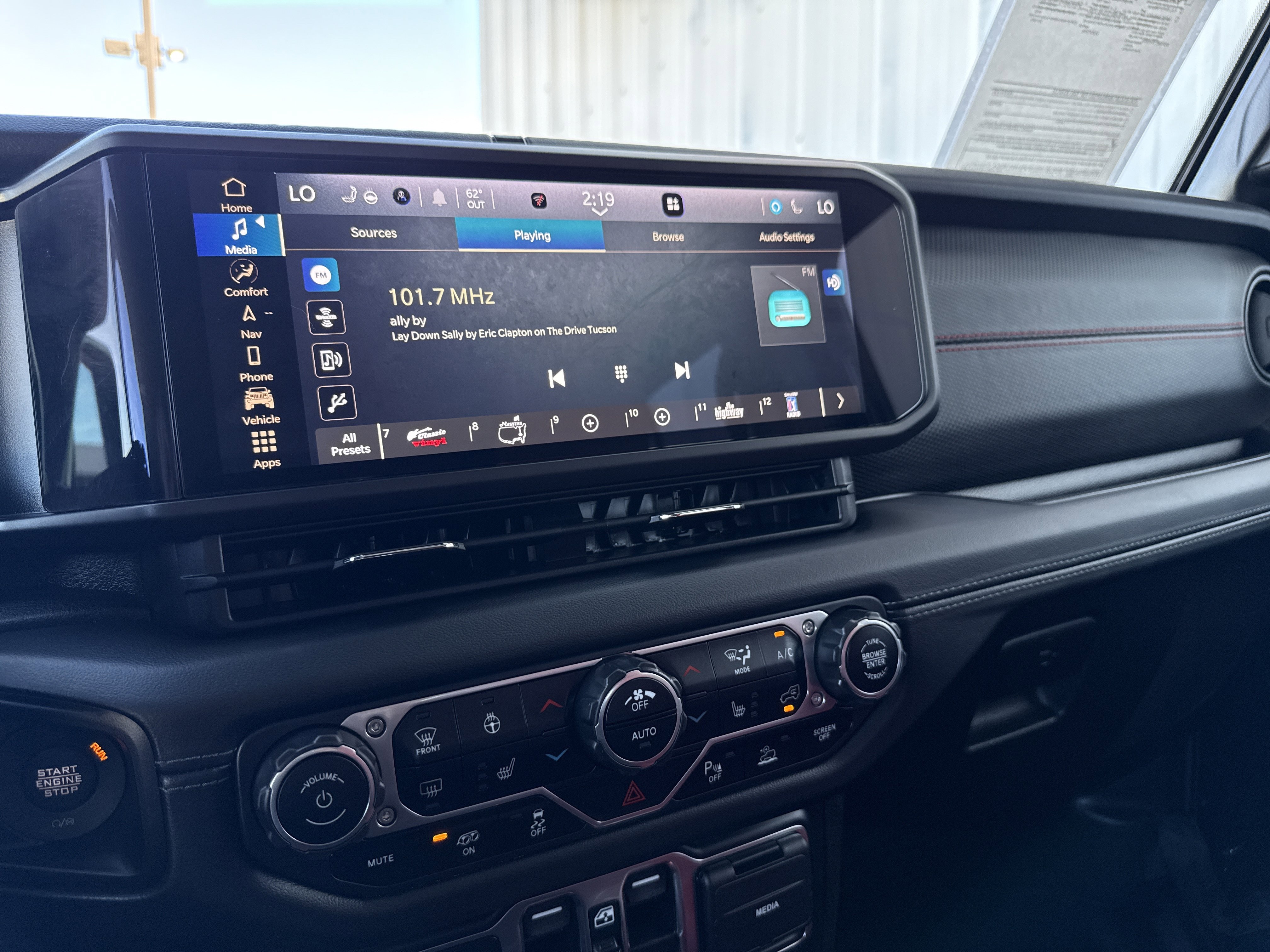 Used 2024 Jeep Wrangler Rubicon 392 image 35