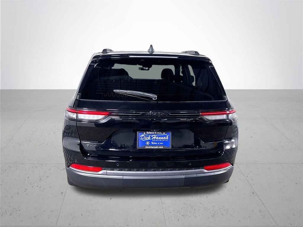 New 2026 Jeep Grand Cherokee Altitude AWD/4WD image 7